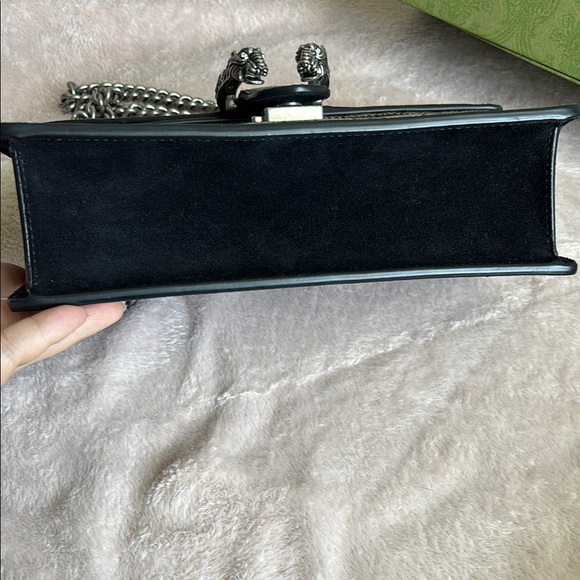 Crystal Embellished Gucci Dionysus Bag - Picture 4 of 11